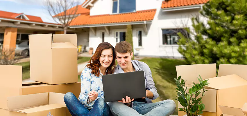 How We Determine Your Sell Townhouse Offer in Massapequa Park, NY?